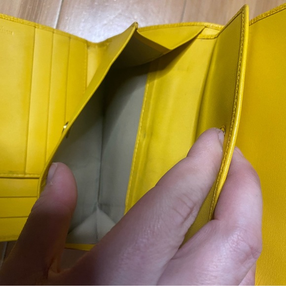 Hunting World Yellow Wallet - Picture 6 of 8